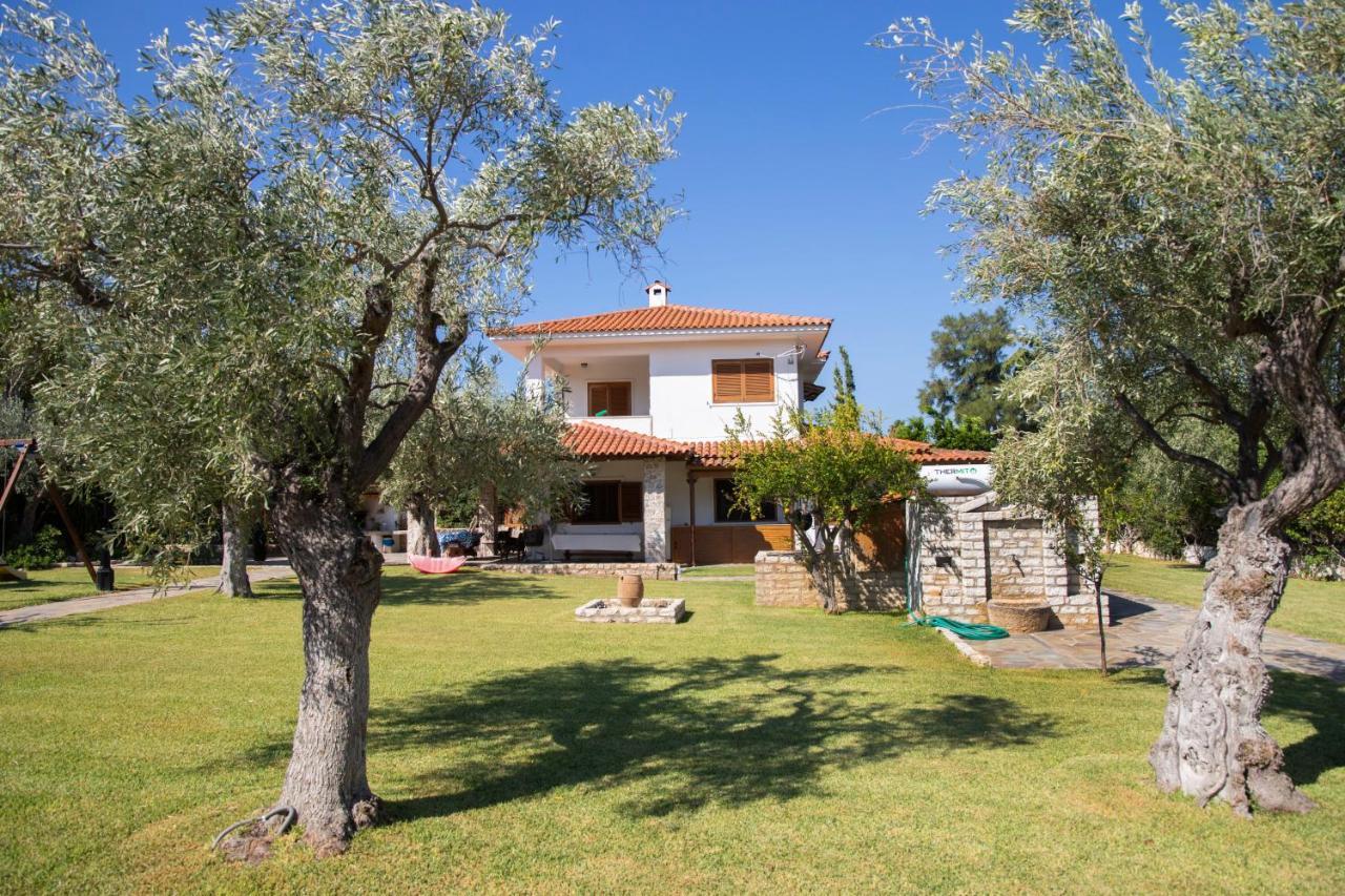 Seaside Haven Kineta Villa Buitenkant foto
