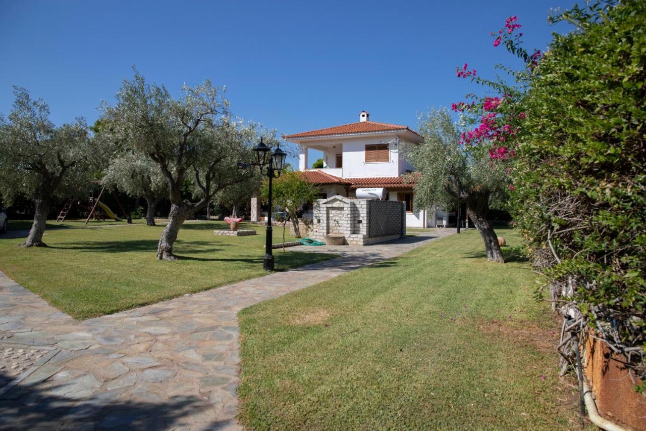 Seaside Haven Kineta Villa Buitenkant foto